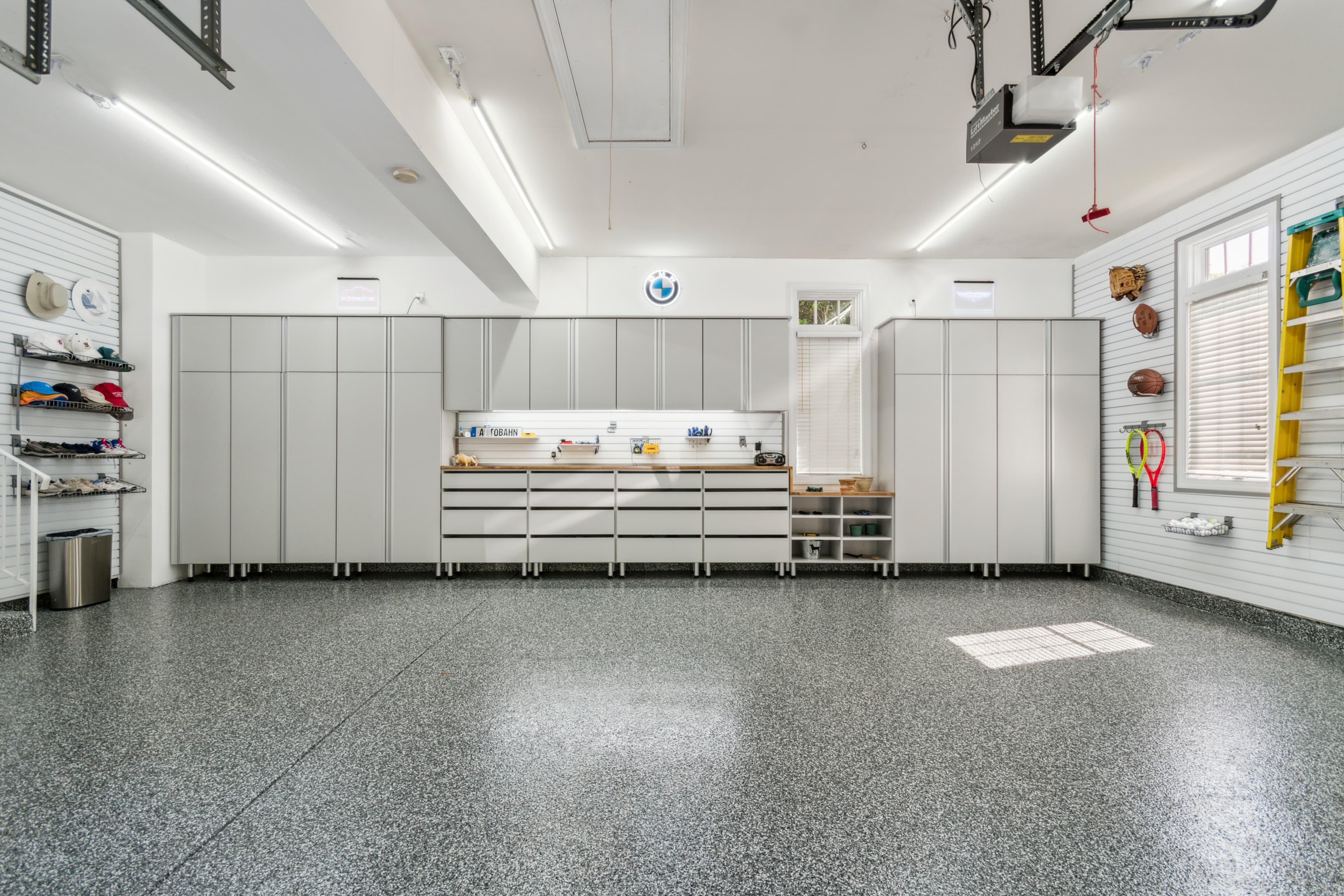 Main Line Custom Garage